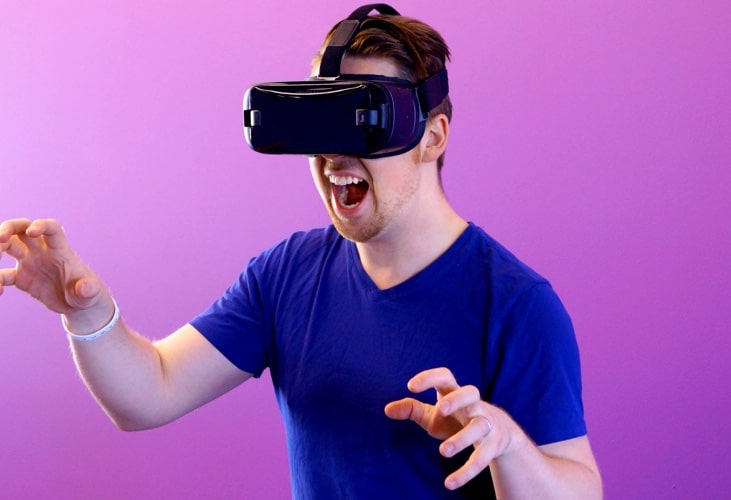 A man wearing vr headset